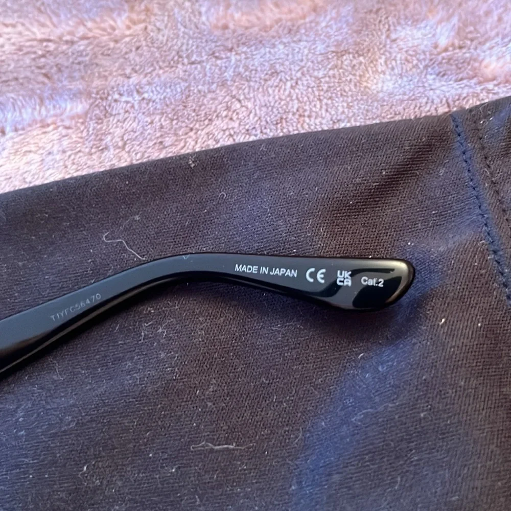 Authentic Saint Lauren sunglasses $175 - Picture 7 of 9